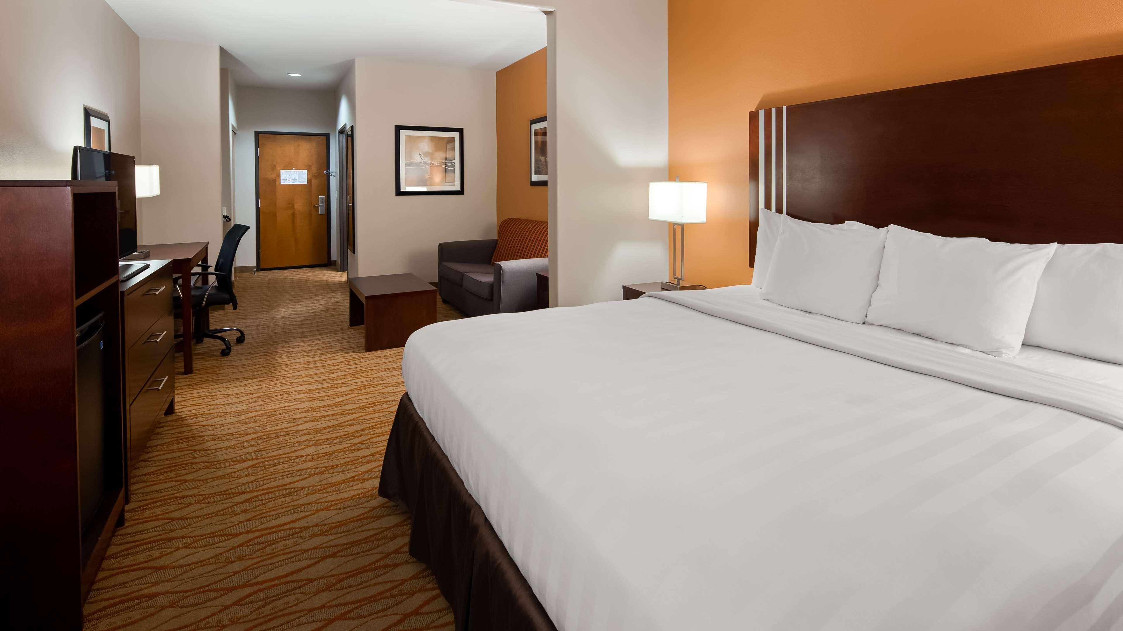 Best Western Plus Spring Inn & Suites Εξωτερικό φωτογραφία