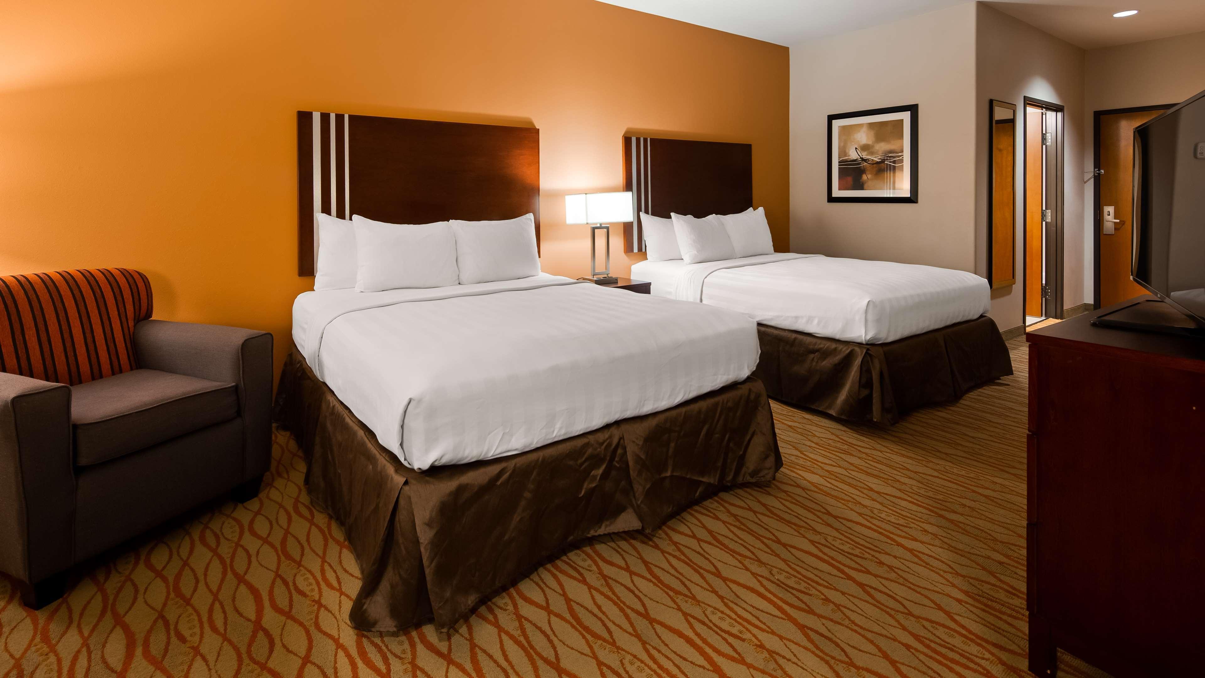 Best Western Plus Spring Inn & Suites Εξωτερικό φωτογραφία