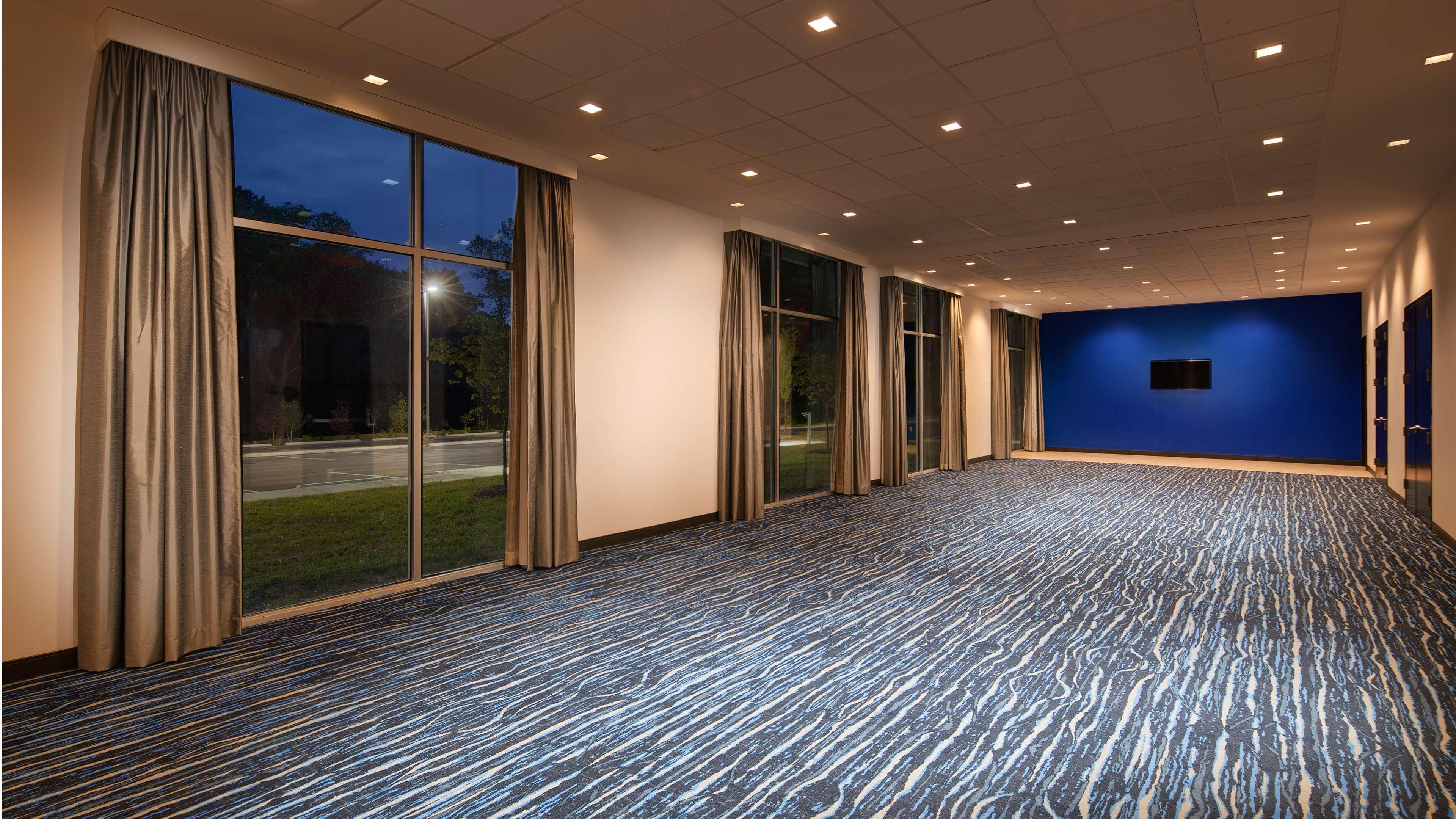 Best Western Plus Spring Inn & Suites Εξωτερικό φωτογραφία