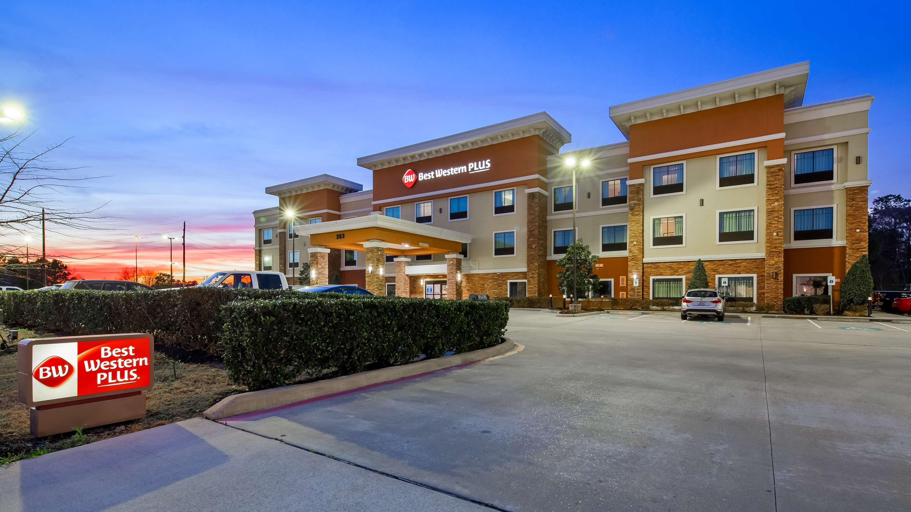 Best Western Plus Spring Inn & Suites Εξωτερικό φωτογραφία