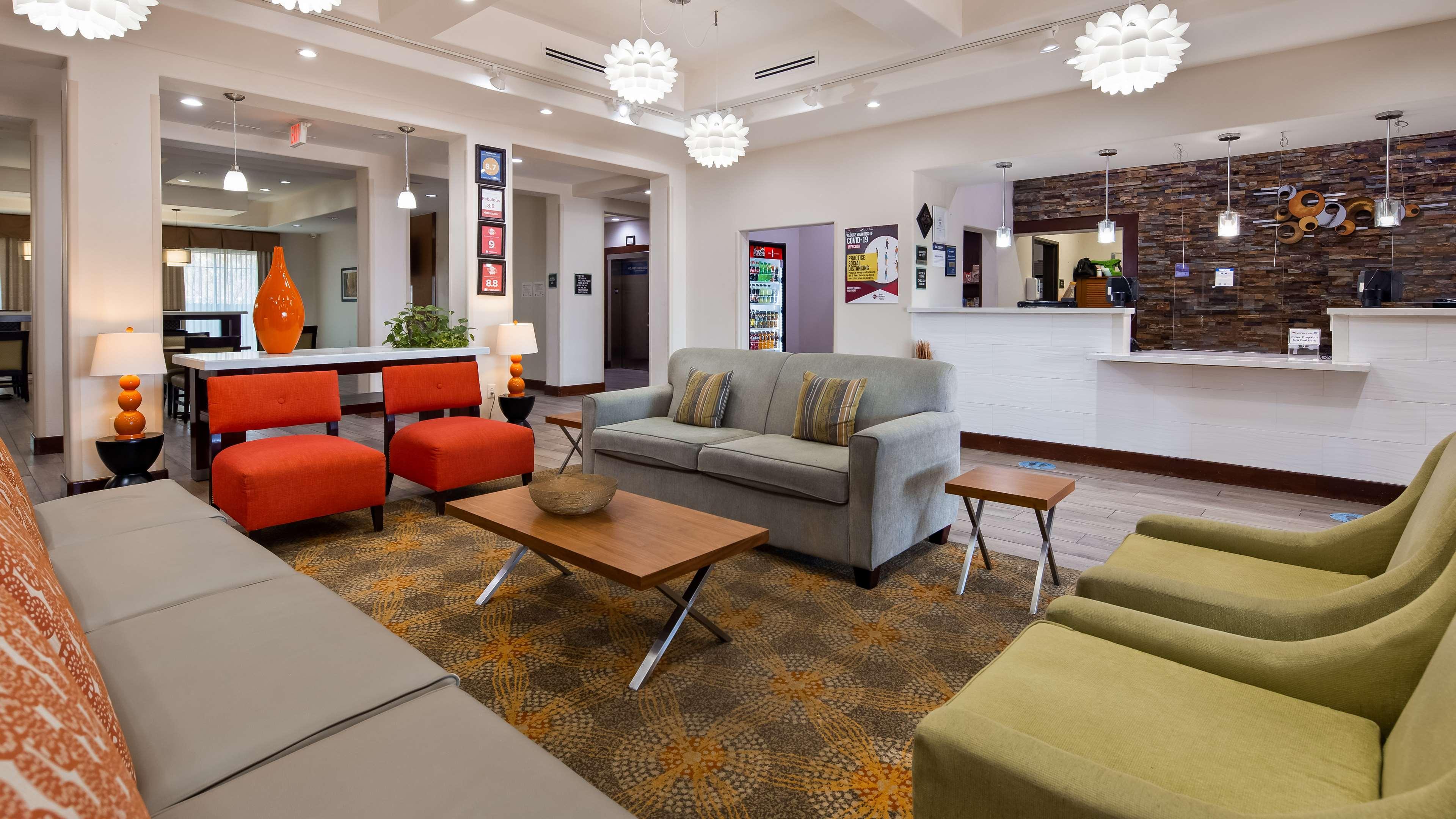 Best Western Plus Spring Inn & Suites Εξωτερικό φωτογραφία