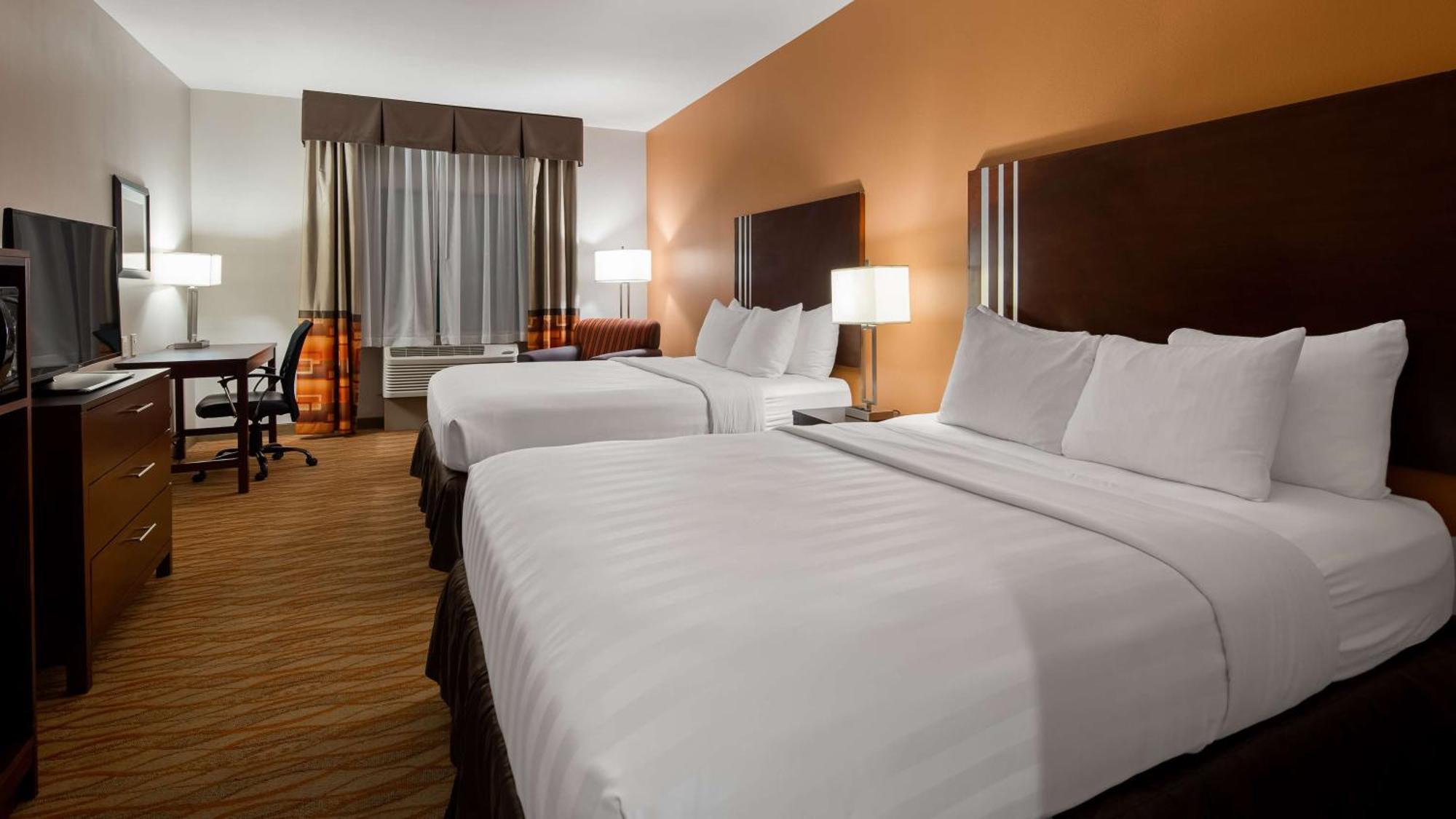 Best Western Plus Spring Inn & Suites Εξωτερικό φωτογραφία